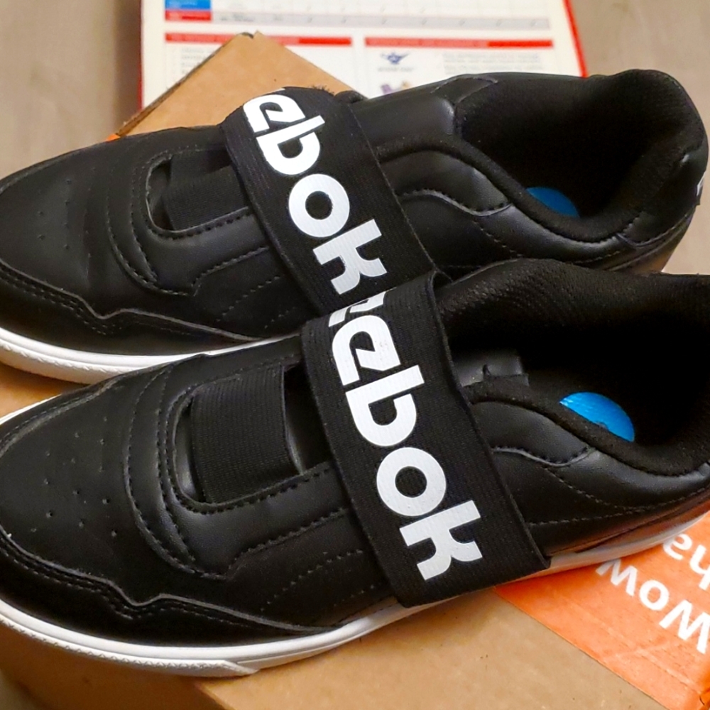 Reebok Sneakers